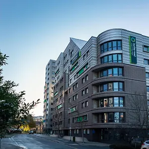  Apartament Burley Road In
